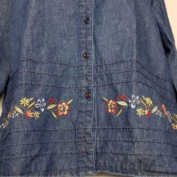 Blair embroidered button down denim shirt Medium - Picture 5 of 8